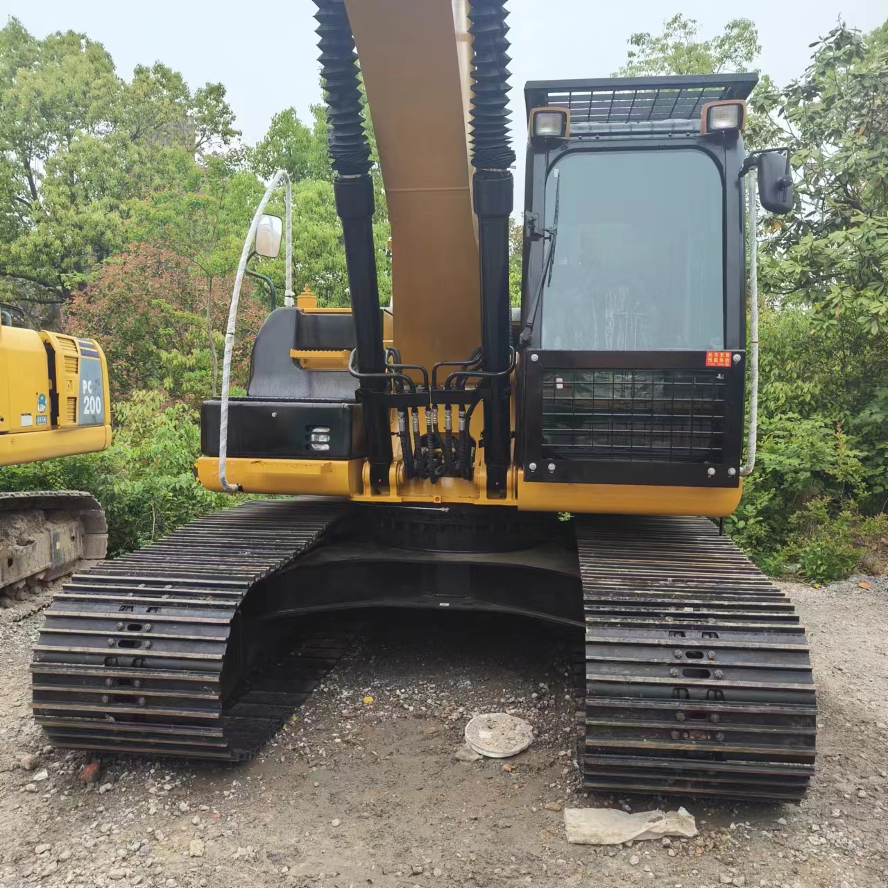 CATERPILLAR 320D2 - Bager guseničar: slika 3 CATERPILLAR 320D2 - Bager guseničar: slika 3