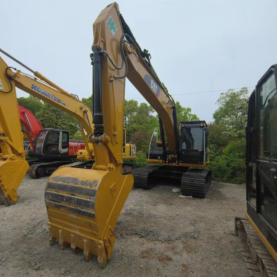 CATERPILLAR 320D2L - Bager guseničar: slika 2 CATERPILLAR 320D2L - Bager guseničar: slika 2