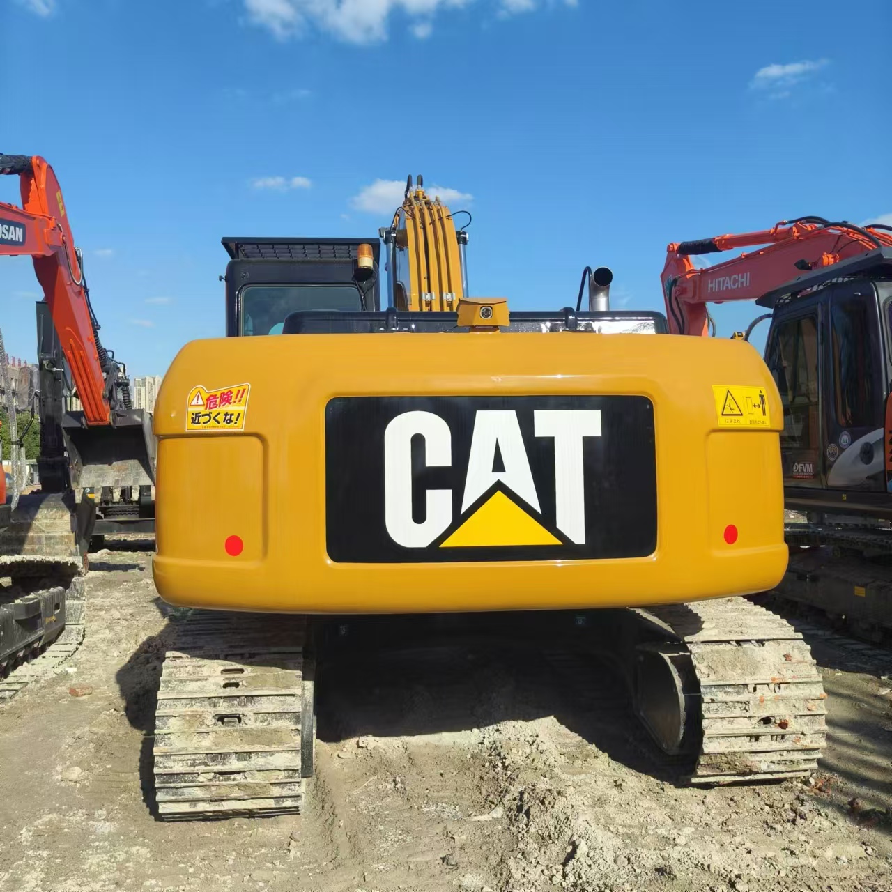 Bager guseničar CATERPILLAR 323D: slika 10