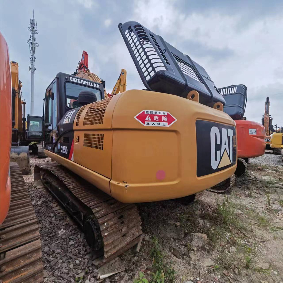 CATERPILLAR 325D2 - Bager guseničar: slika 3 CATERPILLAR 325D2 - Bager guseničar: slika 3