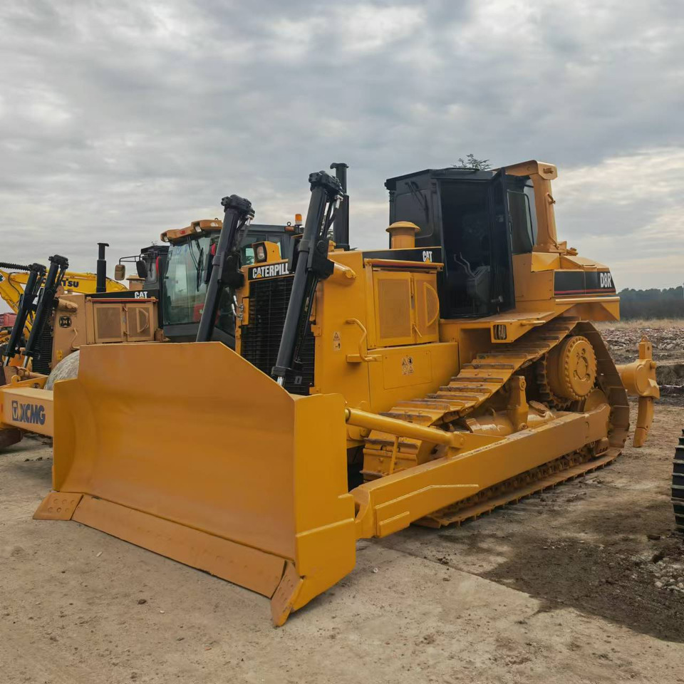 CATERPILLAR D8R - Buldožer: slika 2 CATERPILLAR D8R - Buldožer: slika 2