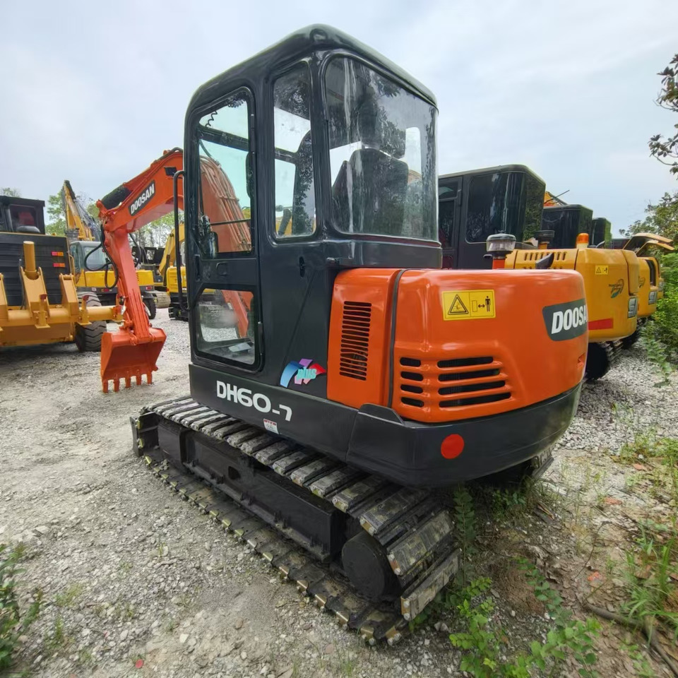 DOOSAN DH60 - Bager guseničar: slika 2 DOOSAN DH60 - Bager guseničar: slika 2