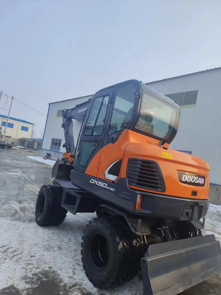 DOOSAN DX60w-9c - Mini bager: slika 4 DOOSAN DX60w-9c - Mini bager: slika 4