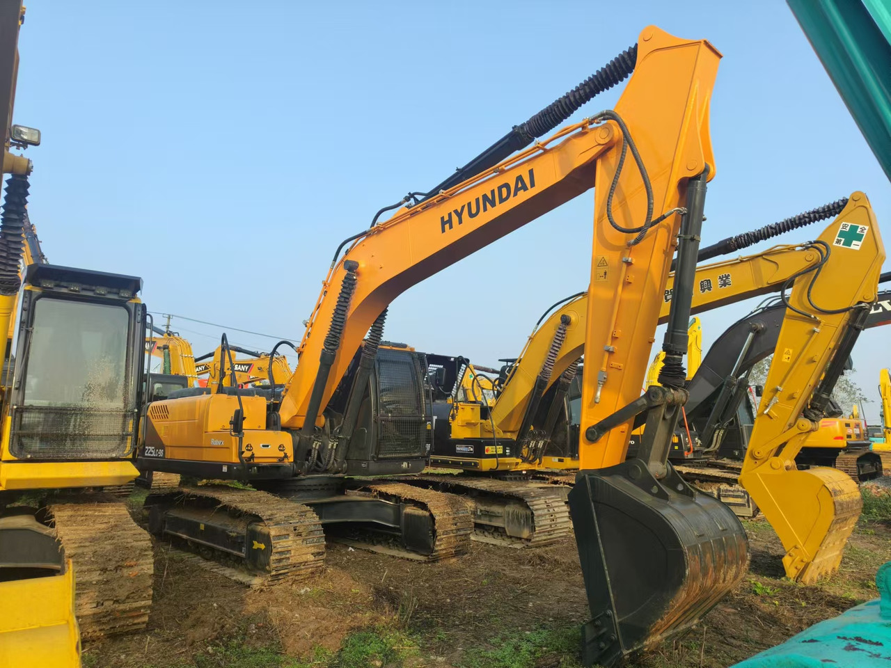 HYUNDAI ROBEX 225LC-9S - Bager guseničar: slika 1 HYUNDAI ROBEX 225LC-9S - Bager guseničar: slika 1