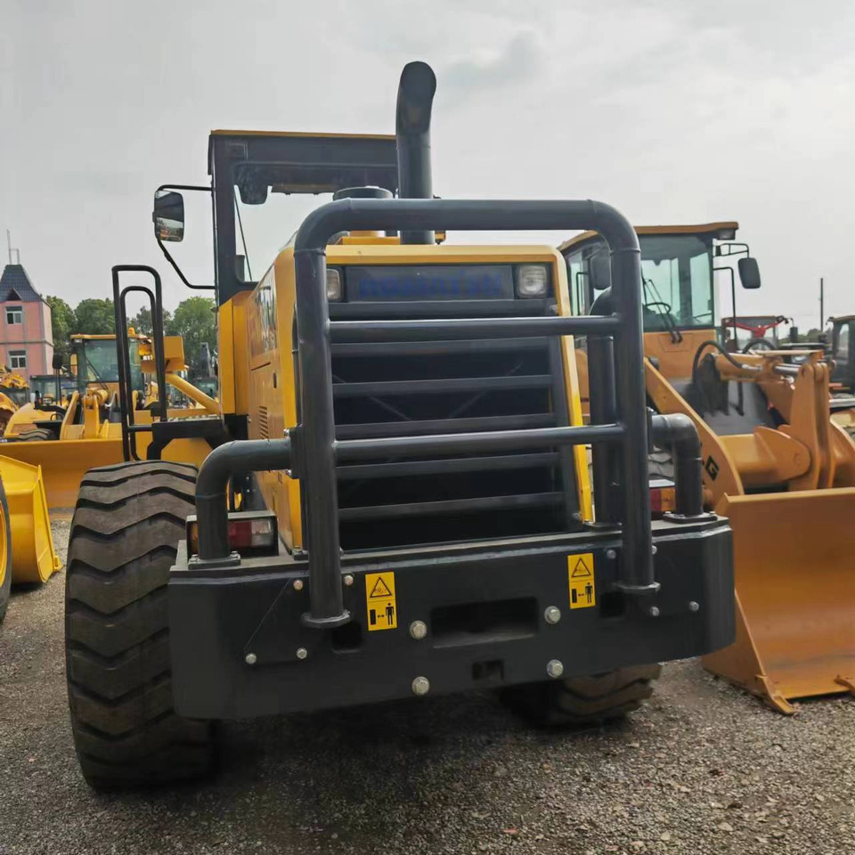 KOMATSU - Utovarivač točkaš: slika 2 KOMATSU - Utovarivač točkaš: slika 2