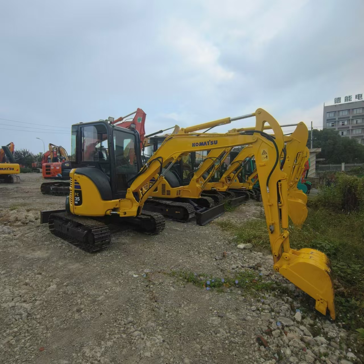 KOMATSU PC35 - Mini bager: slika 2 KOMATSU PC35 - Mini bager: slika 2