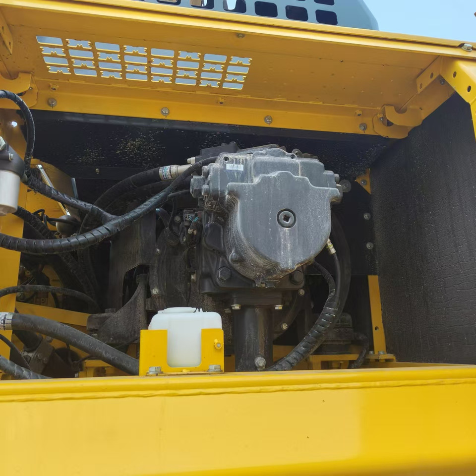 KOMATSU PC450 - Bager guseničar: slika 4 KOMATSU PC450 - Bager guseničar: slika 4