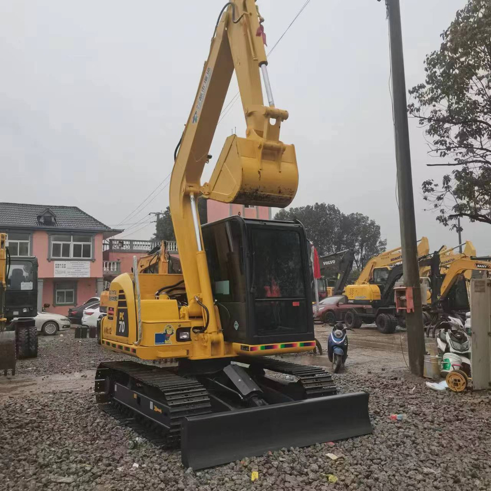 KOMATSU PC70 - Mini bager: slika 1 KOMATSU PC70 - Mini bager: slika 1