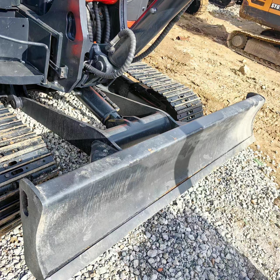 Bager guseničar KUBOTA KX165: slika 17