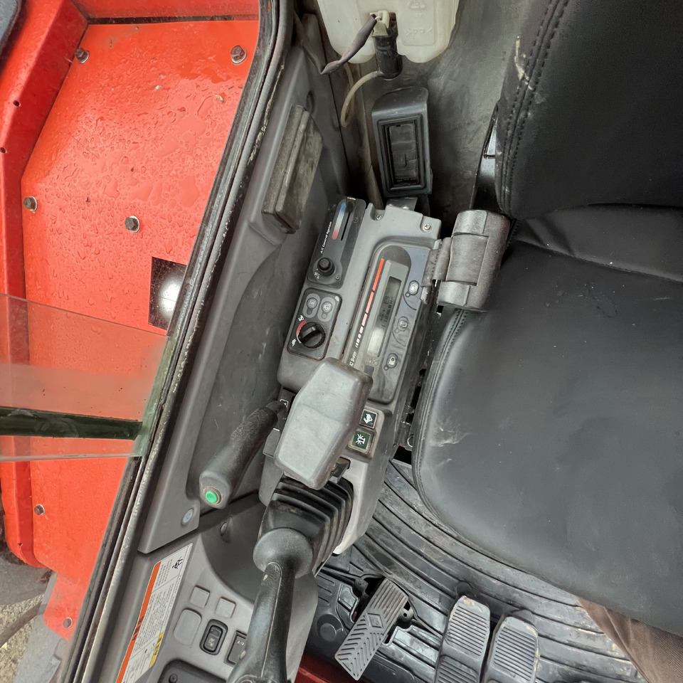 Bager guseničar KUBOTA KX185: slika 11