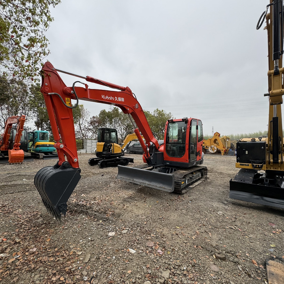 Bager guseničar KUBOTA KX185: slika 16