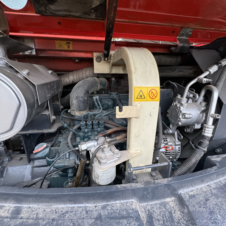 Bager guseničar KUBOTA KX185: slika 24