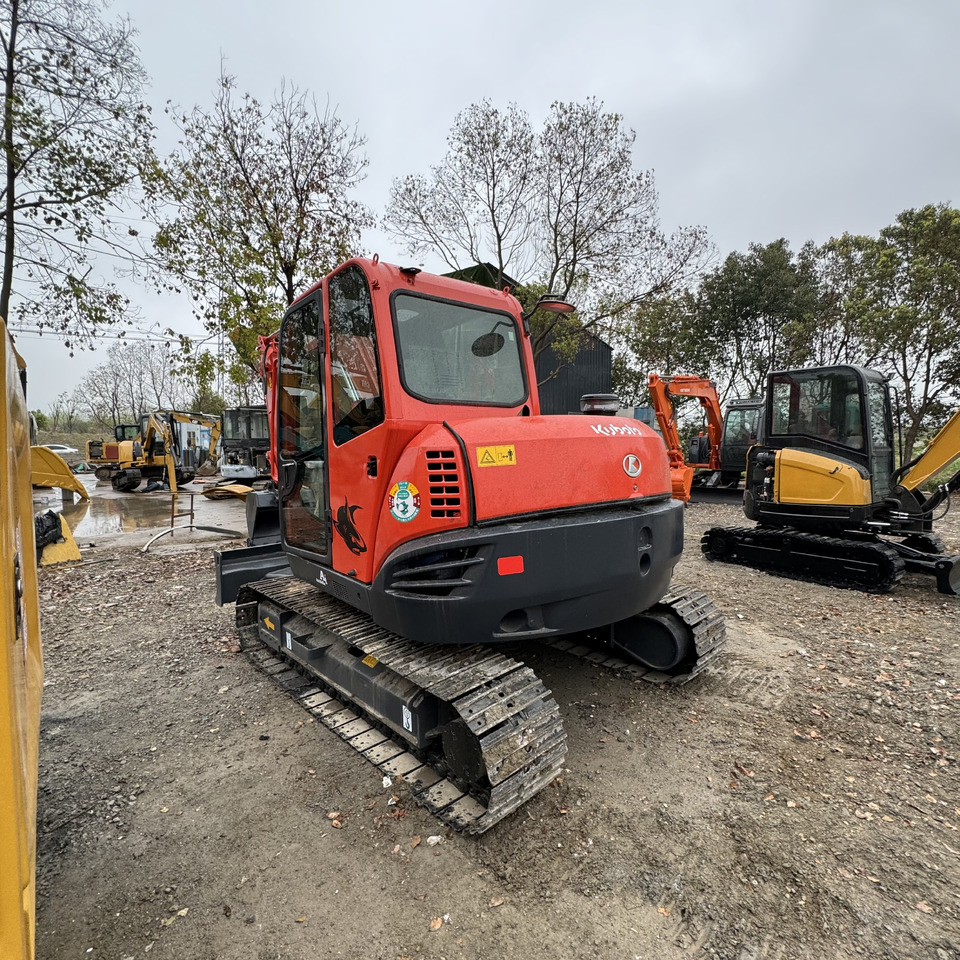 Bager guseničar KUBOTA KX185: slika 14