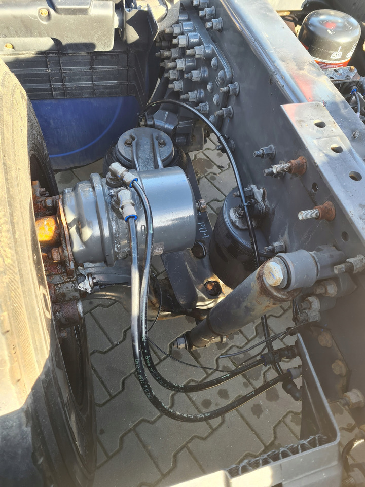 BELKA OŚ TYŁ WLECZONA PODNOSZONA KOMPLETNA RENAULT GAMA T VOLVO PUSHER 6x2 - Suspenzija: slika 5 BELKA OŚ TYŁ WLECZONA PODNOSZONA KOMPLETNA RENAULT GAMA T VOLVO PUSHER 6x2 - Suspenzija: slika 5