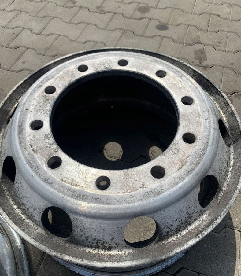FELGA ALUMINOWA ALCOA 22,5X9.00 - Felna za Kamion: slika 3 FELGA ALUMINOWA ALCOA 22,5X9.00 - Felna za Kamion: slika 3
