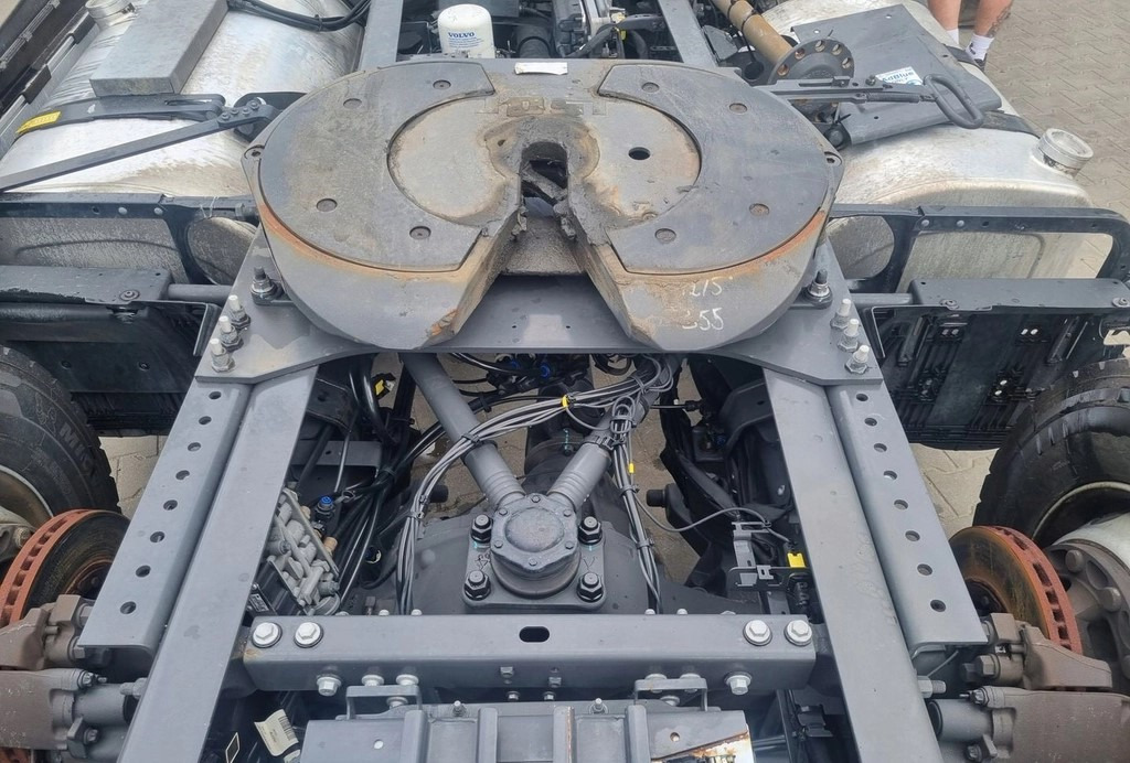 JOST 150 MM VOLVO FH 4 FM 4 FH 5 FM 5 RENAULT GAMA T C K VOLVO FH 4 FM 4 FH 5 FM 5 RENAULT GAMA T C K - Spojnica na petom točku: slika 4 JOST 150 MM VOLVO FH 4 FM 4 FH 5 FM 5 RENAULT GAMA T C K VOLVO FH 4 FM 4 FH 5 FM 5 RENAULT GAMA T C K - Spojnica na petom točku: slika 4