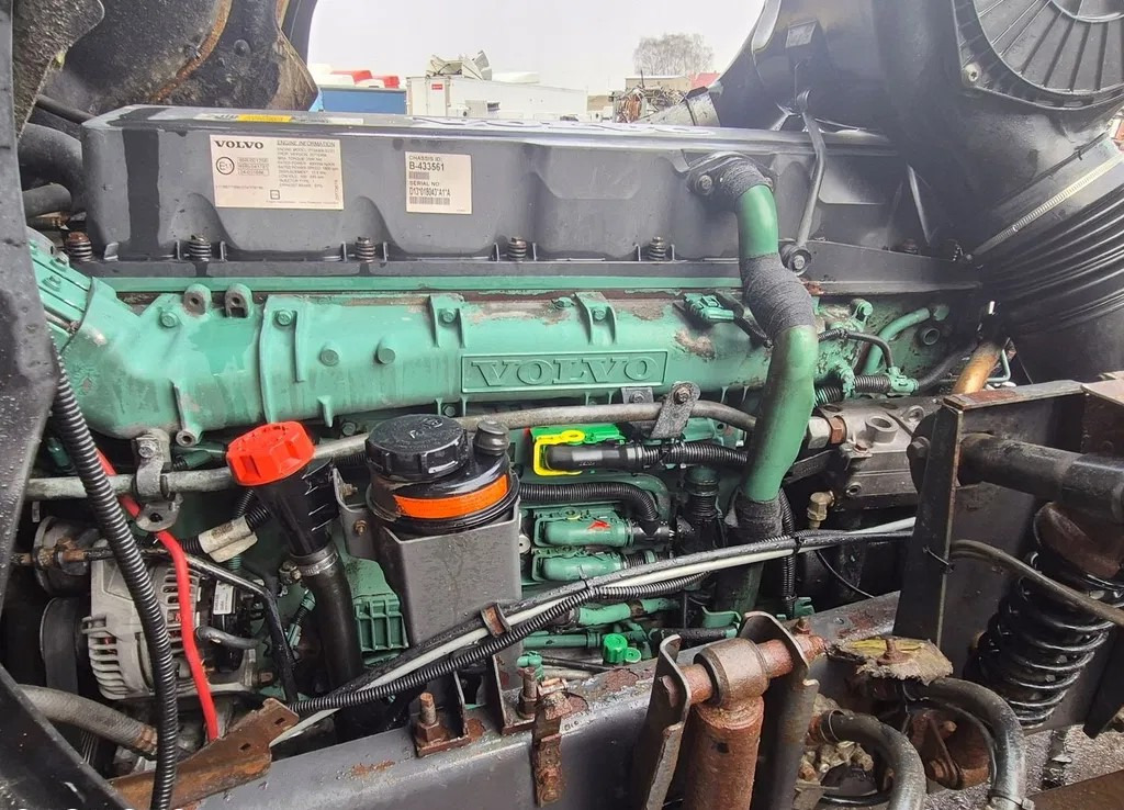 KOMPLETNY VOLVO FH 13 FM 13 D13A - Motor: slika 1 KOMPLETNY VOLVO FH 13 FM 13 D13A - Motor: slika 1