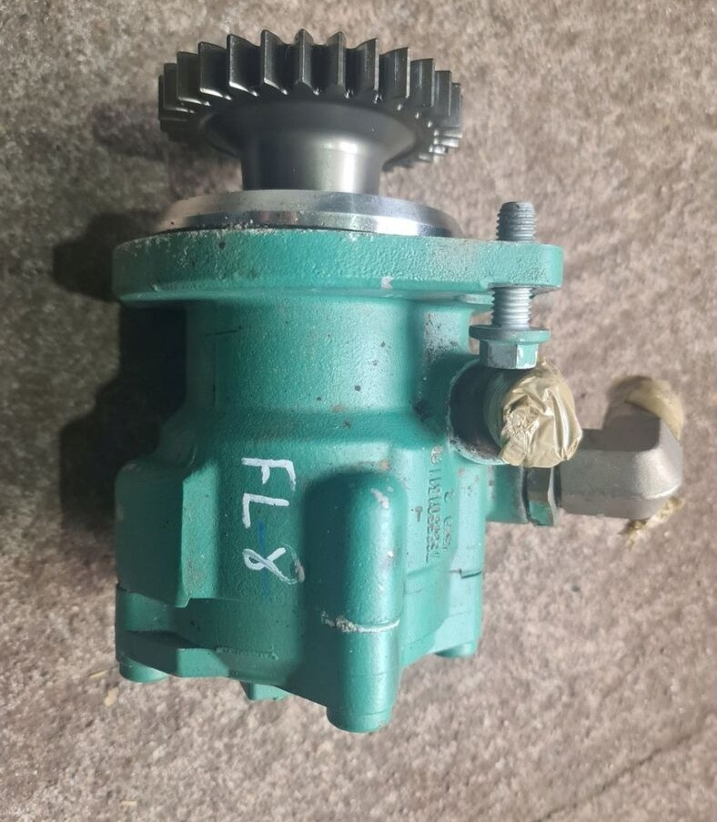POMPA WSPOMAGANIA VOLVO FL D8K RENAULT GAMA D E6 21737267 - Upravljačka pumpa za Kamion: slika 2 POMPA WSPOMAGANIA VOLVO FL D8K RENAULT GAMA D E6 21737267 - Upravljačka pumpa za Kamion: slika 2