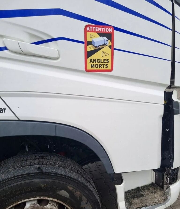 PRZEDŁUŻENIE DRZWI PRAWE OSŁONA VOLVO FH 4 FH 16 EURO 6 1110 Volvo FH 4 FH 16 EURO 6 1110 Volvo VOLVO FH 4 FH 16 EURO 6 1110 - Vrata i delovi za Kamion: slika 1 PRZEDŁUŻENIE DRZWI PRAWE OSŁONA VOLVO FH 4 FH 16 EURO 6 1110 Volvo FH 4 FH 16 EURO 6 1110 Volvo VOLVO FH 4 FH 16 EURO 6 1110 - Vrata i delovi za Kamion: slika 1