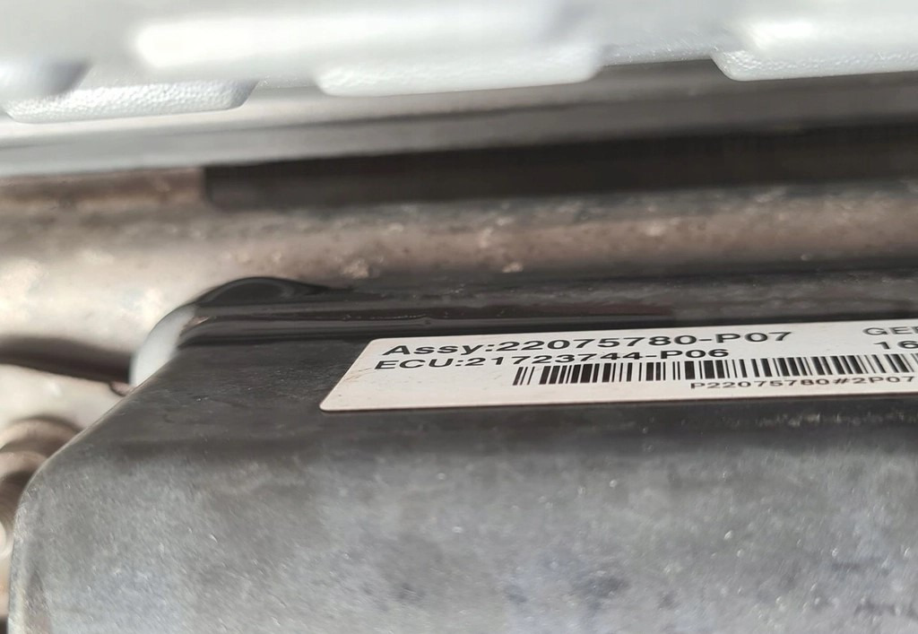 RADAR DISTRONIK CZUJNIK SENSOR RENAULT GAMA T C K D RANGE VOLVO FH 4 FM 4 22075780 - P07 21723744 - P06 - Senzor: slika 3 RADAR DISTRONIK CZUJNIK SENSOR RENAULT GAMA T C K D RANGE VOLVO FH 4 FM 4 22075780 - P07 21723744 - P06 - Senzor: slika 3