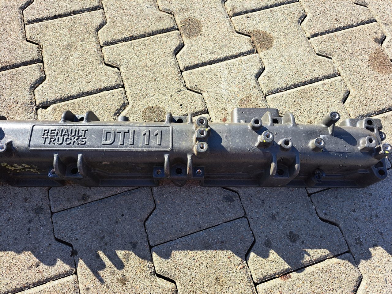 RENAULT KOLEKTOR SSĄCY DOLOTOWY RENAULT GAMA T C K RANGE DTI 11 EURO 6 - Usisna grana za Kamion: slika 3 RENAULT KOLEKTOR SSĄCY DOLOTOWY RENAULT GAMA T C K RANGE DTI 11 EURO 6 - Usisna grana za Kamion: slika 3