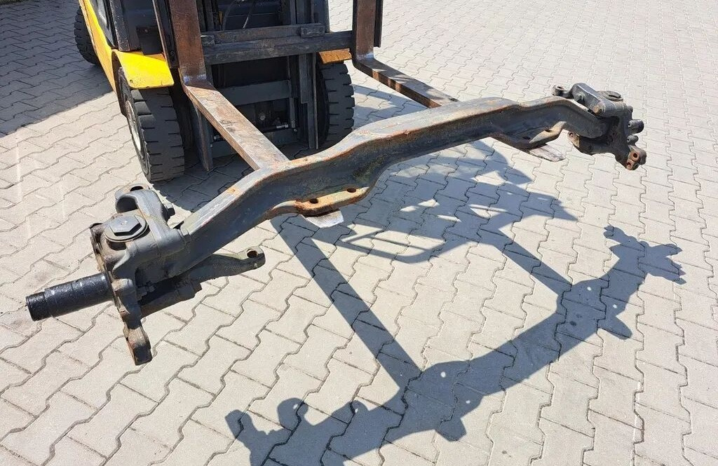 Renault GAMA T VOLVO FH 4 Renault - Osovina i delovi za Kamion: slika 1 Renault GAMA T VOLVO FH 4 Renault - Osovina i delovi za Kamion: slika 1