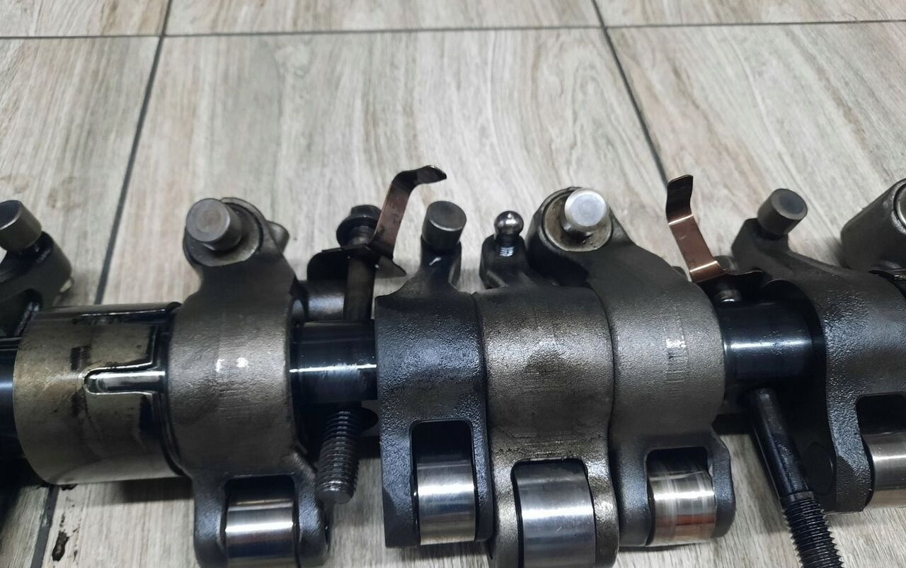 Renault KLAWIATURA RENAULT GAMA T RANGE DTI 11 430 460 VOLVO FM 4 D11K - Motor i delovi za Kamion: slika 3 Renault KLAWIATURA RENAULT GAMA T RANGE DTI 11 430 460 VOLVO FM 4 D11K - Motor i delovi za Kamion: slika 3