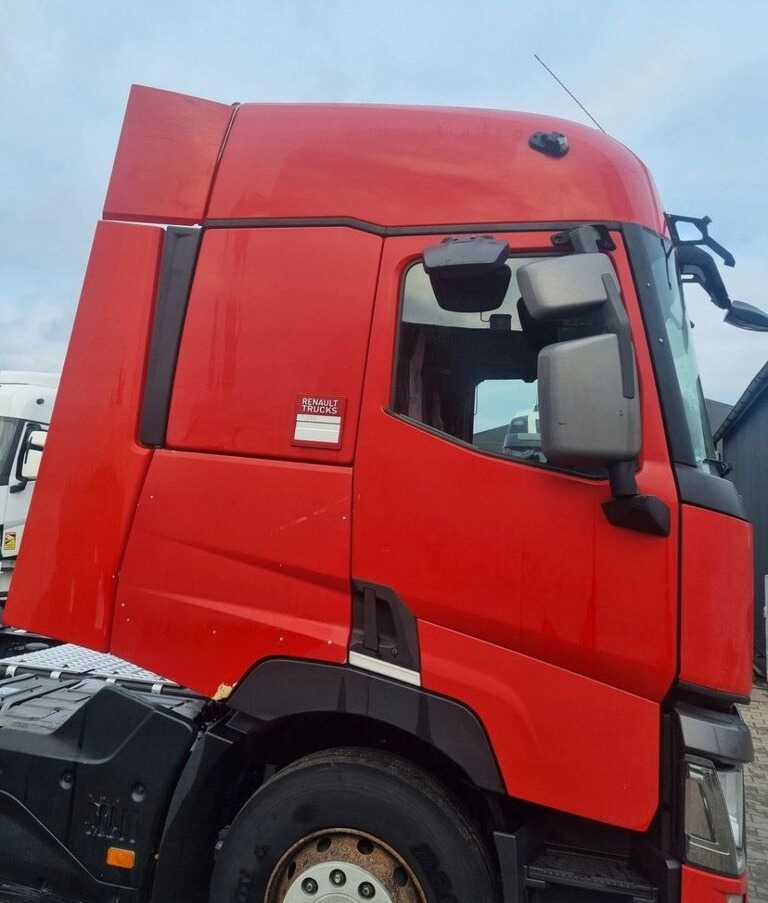 Renault KOMPLETNA GAMA T RANGE EURO 6 Renault RENAULT GAMA T RANGE ŚREDNIA KABINA. - Kabina za Kamion: slika 4 Renault KOMPLETNA GAMA T RANGE EURO 6 Renault RENAULT GAMA T RANGE ŚREDNIA KABINA. - Kabina za Kamion: slika 4