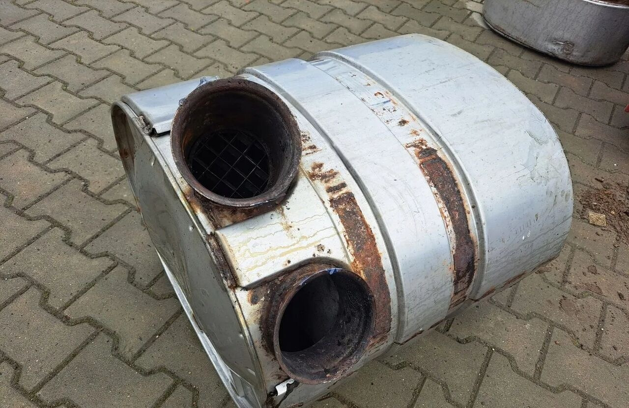 Renault TŁUMIK DPF FILTR PREMIUM KERAX LANDER DXI VOLVO FH FM. Volvo Renault - Katalizator za Kamion: slika 1 Renault TŁUMIK DPF FILTR PREMIUM KERAX LANDER DXI VOLVO FH FM. Volvo Renault - Katalizator za Kamion: slika 1