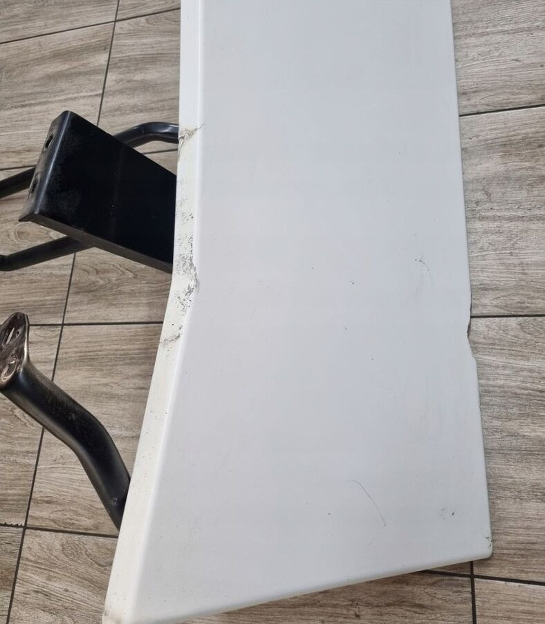 SPOILER OWIEWKA LEWA STELAŻ MOCOWANIE KABINY RENAULT RANGE GAMA - Aerodinamika/ Spojler za Kamion: slika 2 SPOILER OWIEWKA LEWA STELAŻ MOCOWANIE KABINY RENAULT RANGE GAMA - Aerodinamika/ Spojler za Kamion: slika 2