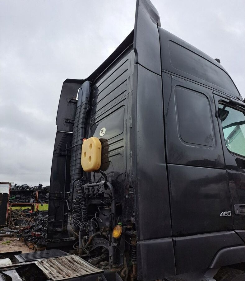 SPOILERY OWIEWKI KABINY KOMPLET VOLVO FH 12 13 XL - Aerodinamika/ Spojler za Kamion: slika 1 SPOILERY OWIEWKI KABINY KOMPLET VOLVO FH 12 13 XL - Aerodinamika/ Spojler za Kamion: slika 1