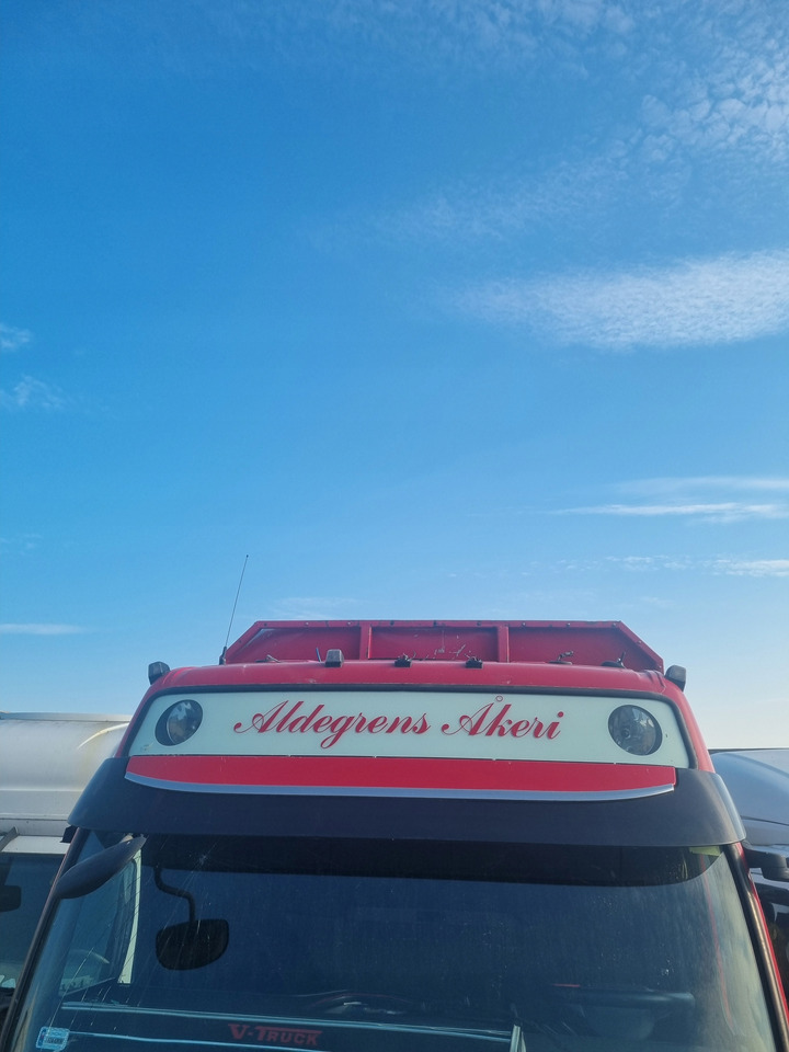 VOLVO BLENDA DASZEK OSŁONA PRZECIWSŁONECZNA MOCOWANIA VOLVO FH 13 16 LIFT - Štitnik za sunce za Kamion: slika 1 VOLVO BLENDA DASZEK OSŁONA PRZECIWSŁONECZNA MOCOWANIA VOLVO FH 13 16 LIFT - Štitnik za sunce za Kamion: slika 1