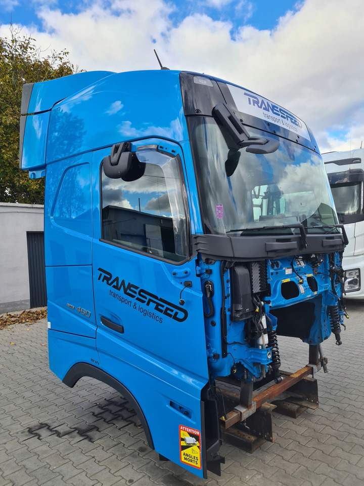 VOLVO KABINA KOMPLETNA VOLVO FH 5 EURO 6 I-SAVE GLOBETROTTER - Kabina za Kamion sa ceradom: slika 1 VOLVO KABINA KOMPLETNA VOLVO FH 5 EURO 6 I-SAVE GLOBETROTTER - Kabina za Kamion sa ceradom: slika 1