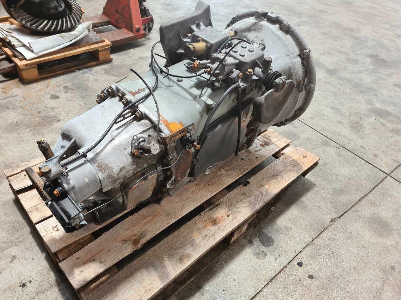 VOLVO SKRZYNIA BIEGÓW MANUALNA VT2214B VT2414B VT2514B VOLVO FH FM - Menjač za Kamion: slika 2 VOLVO SKRZYNIA BIEGÓW MANUALNA VT2214B VT2414B VT2514B VOLVO FH FM - Menjač za Kamion: slika 2