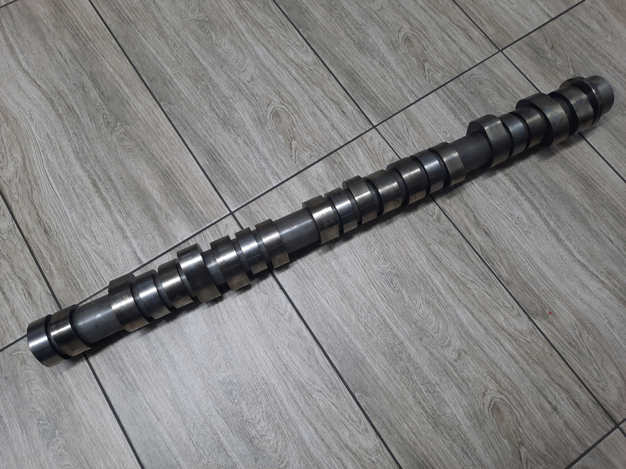 VOLVO WAŁEK ROZRZĄDU VOLVO FM 4 D11K RENAULT GAMA T RANGE DTI 11 - Bregasta osovina za Kamion: slika 1 VOLVO WAŁEK ROZRZĄDU VOLVO FM 4 D11K RENAULT GAMA T RANGE DTI 11 - Bregasta osovina za Kamion: slika 1