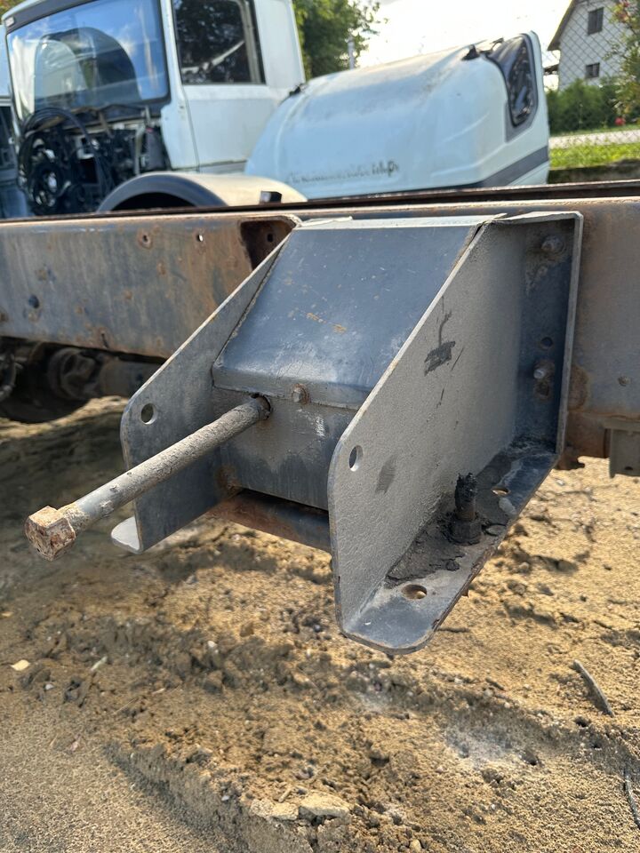 VOLVO WINDA KOŁA ZAPASOWEGO RENAULT MIDLUM DXI RENAULT GAMA D VOLVO FL FE R. 19.5 - Karoserija i eksterijer za Kamion: slika 1 VOLVO WINDA KOŁA ZAPASOWEGO RENAULT MIDLUM DXI RENAULT GAMA D VOLVO FL FE R. 19.5 - Karoserija i eksterijer za Kamion: slika 1