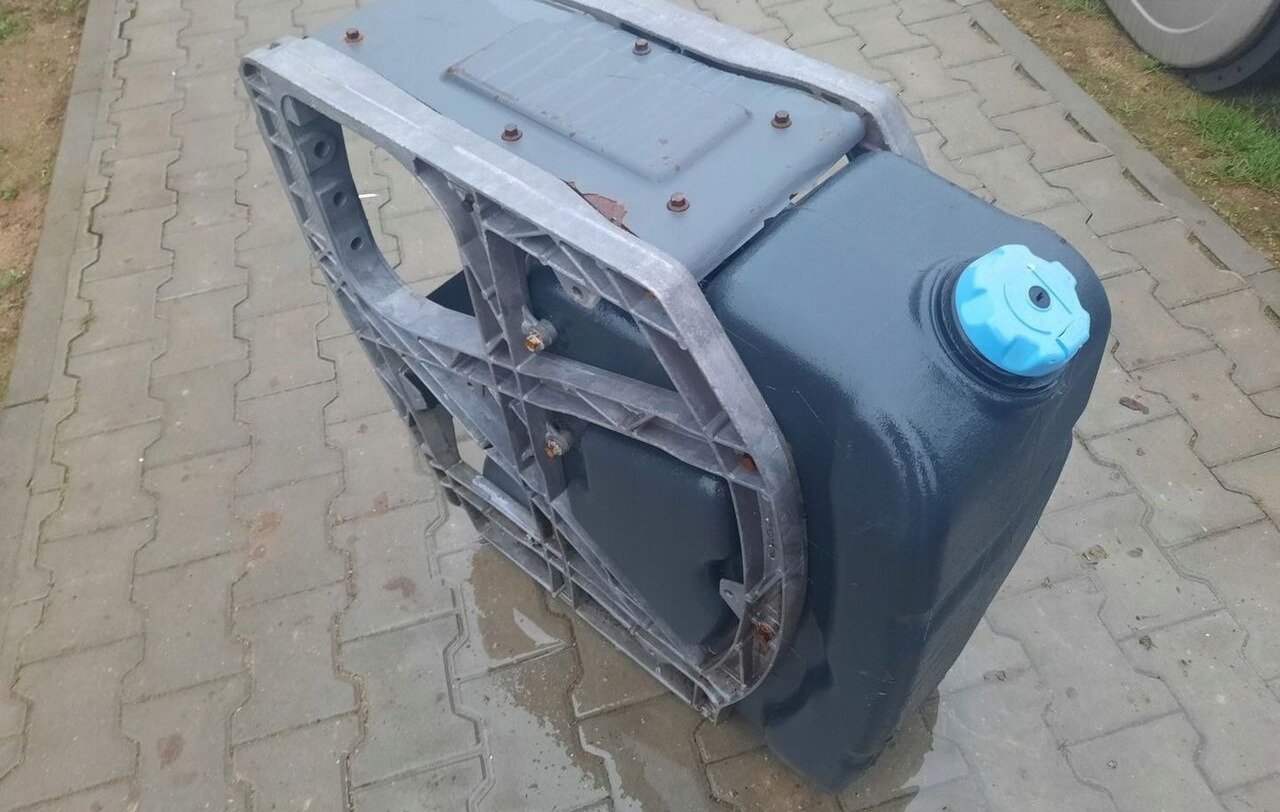 VOLVO ZBIORNIK ADBLUE RENAULT GAMA RANGE T K C VOLVO FH 4 FM 4 FMX FH 5 FM 5 - Rezervoar za AdBlue tečnost za Kamion: slika 1 VOLVO ZBIORNIK ADBLUE RENAULT GAMA RANGE T K C VOLVO FH 4 FM 4 FMX FH 5 FM 5 - Rezervoar za AdBlue tečnost za Kamion: slika 1