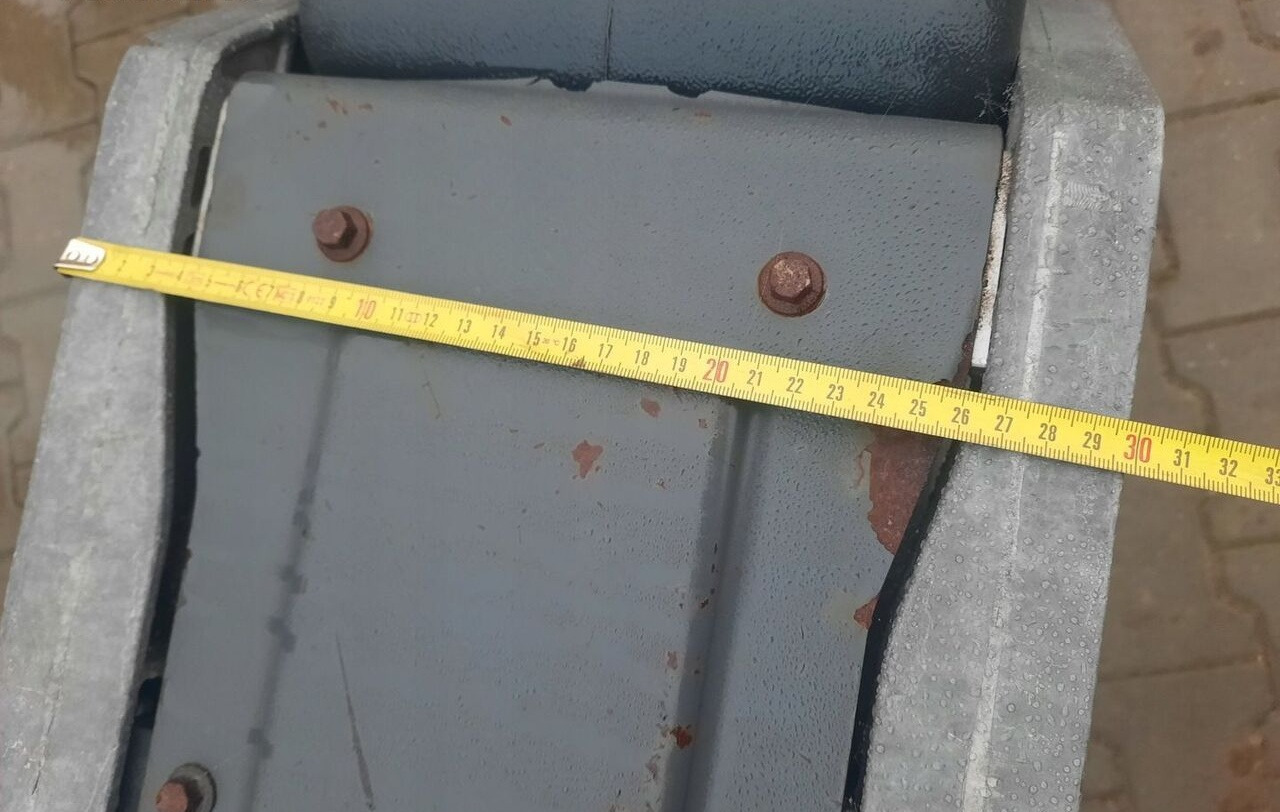 VOLVO ZBIORNIK ADBLUE RENAULT GAMA RANGE T K C VOLVO FH 4 FM 4 FMX FH 5 FM 5 - Rezervoar za AdBlue tečnost za Kamion: slika 3 VOLVO ZBIORNIK ADBLUE RENAULT GAMA RANGE T K C VOLVO FH 4 FM 4 FMX FH 5 FM 5 - Rezervoar za AdBlue tečnost za Kamion: slika 3