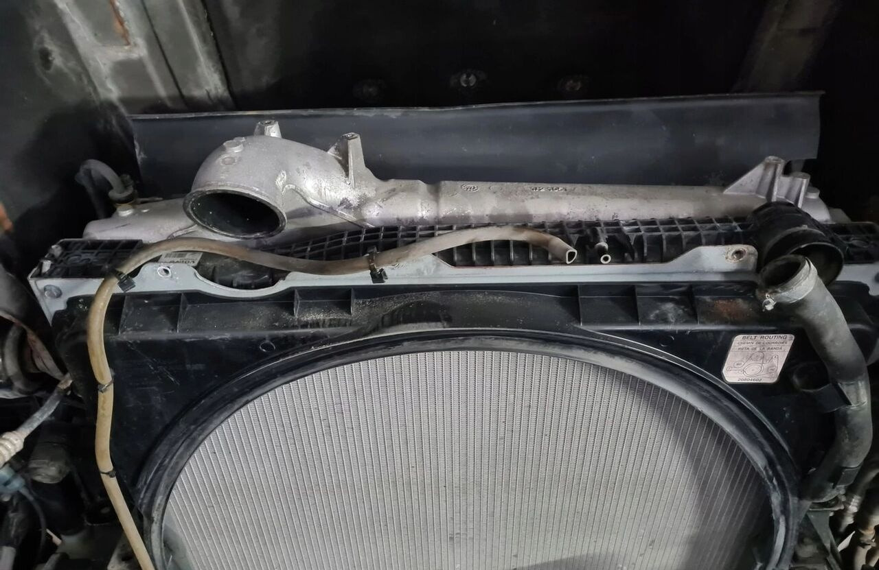 Volvo KOMPLET CHŁODNIC FH 16 EURO 6 D16K Volvo VOLVO FH 16 EURO 6 D16K - Hladnjak za Kamion: slika 3 Volvo KOMPLET CHŁODNIC FH 16 EURO 6 D16K Volvo VOLVO FH 16 EURO 6 D16K - Hladnjak za Kamion: slika 3