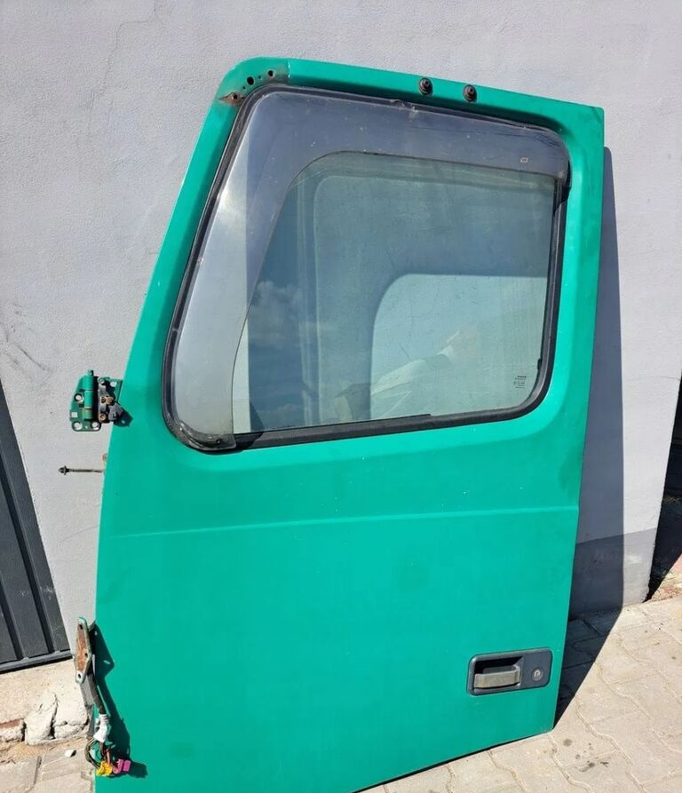 Volvo KOMPLETNE LEWE FH 12 13 Volvo - Vrata i delovi za Kamion: slika 1 Volvo KOMPLETNE LEWE FH 12 13 Volvo - Vrata i delovi za Kamion: slika 1
