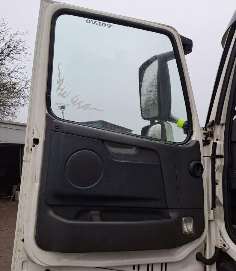 Volvo KOMPLETNE LIFT Volvo FH 13 - Vrata i delovi za Kamion: slika 4 Volvo KOMPLETNE LIFT Volvo FH 13 - Vrata i delovi za Kamion: slika 4