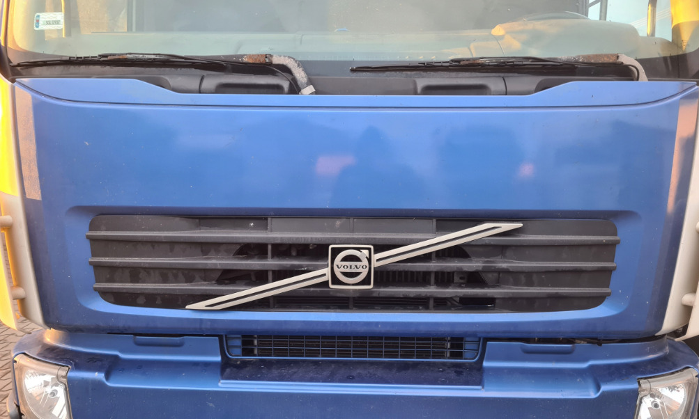 Volvo MASKA PRZEDNIA PRZÓD ATRAPA GRILL ORYGINAŁ Volvo FE - Hauba za Kamion: slika 1 Volvo MASKA PRZEDNIA PRZÓD ATRAPA GRILL ORYGINAŁ Volvo FE - Hauba za Kamion: slika 1