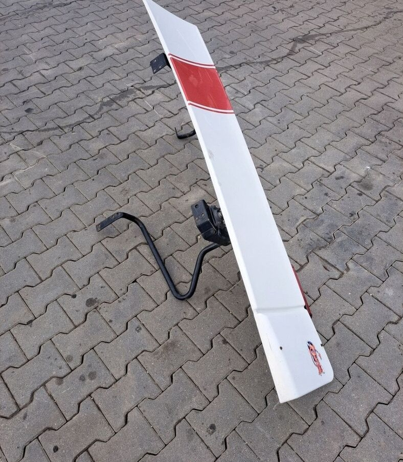 Volvo OWIEWKA LEWA SPOILER ZAKABINOWY VOLVO FH 12 13 - Aerodinamika/ Spojler za Kamion: slika 3 Volvo OWIEWKA LEWA SPOILER ZAKABINOWY VOLVO FH 12 13 - Aerodinamika/ Spojler za Kamion: slika 3