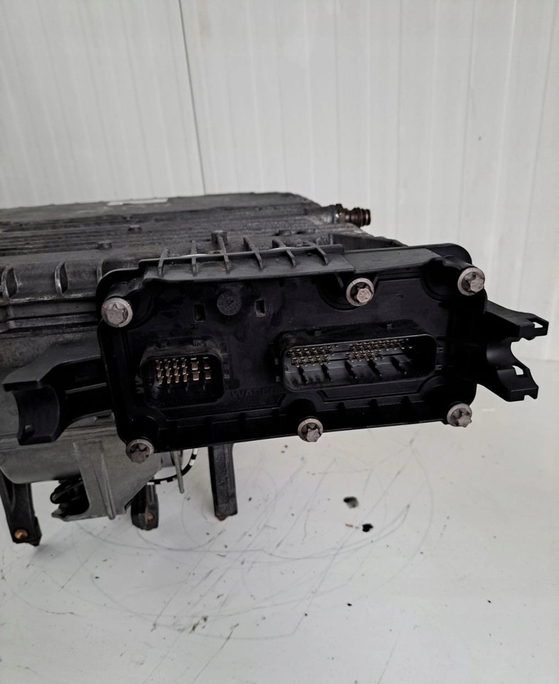 WABCO WYBIERAK SKRZYNI BIEGÓW SPO2812 I-SHIFT DUAL CLUTCH AUTOMAT VOLVO FH 4 - Upravljačka jedinica: slika 4 WABCO WYBIERAK SKRZYNI BIEGÓW SPO2812 I-SHIFT DUAL CLUTCH AUTOMAT VOLVO FH 4 - Upravljačka jedinica: slika 4