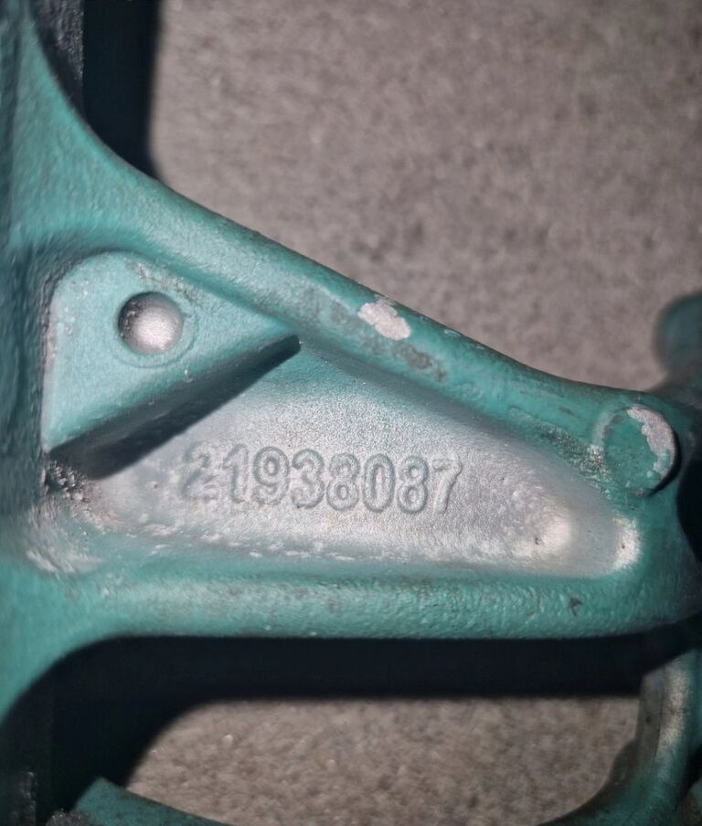 WSPORNIK ŁAPA MOCOWANIE PODSTAWA VOLVO FH 16 D16K 21938087 Volvo FH 16 D16K 21938087 Volvo VOLVO FH 16 D16K 21938087 - Karoserija i eksterijer za Kamion: slika 4 WSPORNIK ŁAPA MOCOWANIE PODSTAWA VOLVO FH 16 D16K 21938087 Volvo FH 16 D16K 21938087 Volvo VOLVO FH 16 D16K 21938087 - Karoserija i eksterijer za Kamion: slika 4
