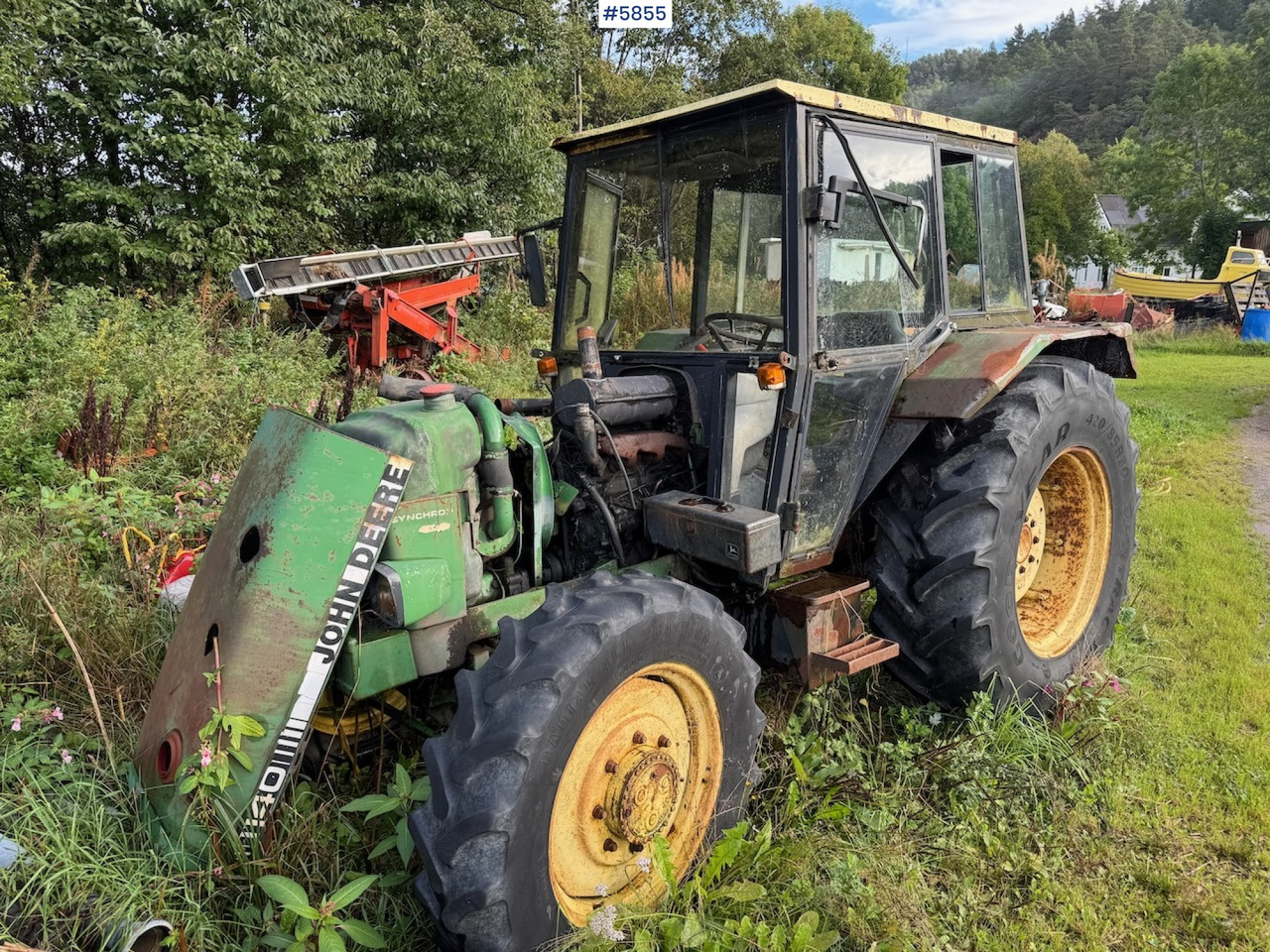 1982 John Deere 1140 with front loader and a parts tractor - Traktor: slika 3 1982 John Deere 1140 with front loader and a parts tractor - Traktor: slika 3
