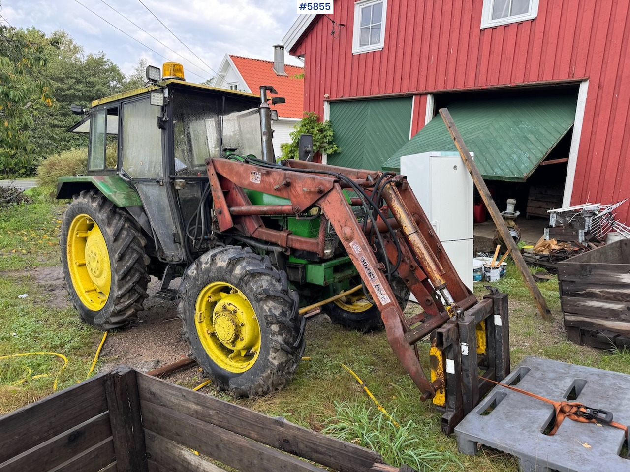 1982 John Deere 1140 with front loader and a parts tractor - Traktor: slika 2 1982 John Deere 1140 with front loader and a parts tractor - Traktor: slika 2