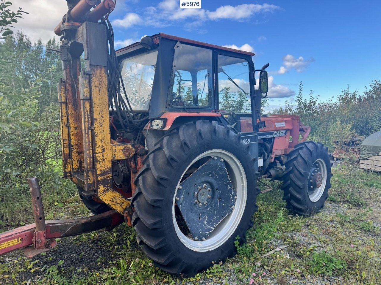 1985 Case International 685 with Log Trailer - Traktor: slika 3 1985 Case International 685 with Log Trailer - Traktor: slika 3