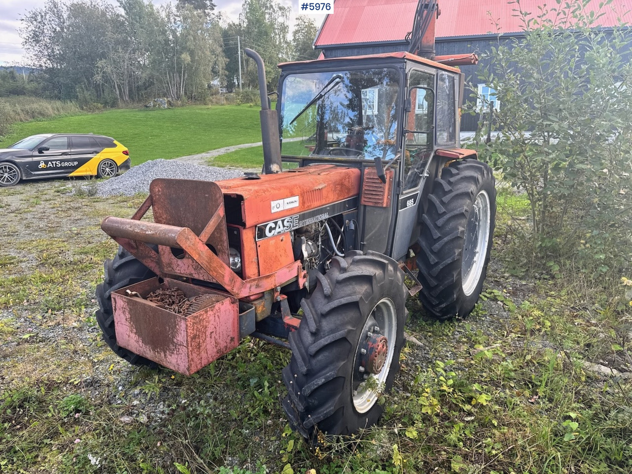 1985 Case International 685 with Log Trailer - Traktor: slika 1 1985 Case International 685 with Log Trailer - Traktor: slika 1