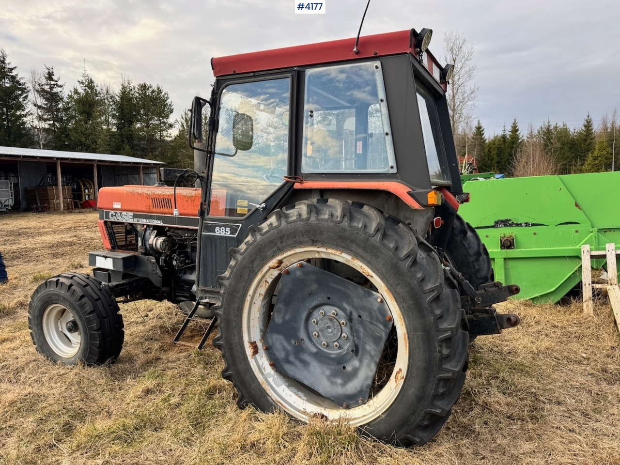 1986 Case International 685 4x2 - Traktor: slika 4 1986 Case International 685 4x2 - Traktor: slika 4